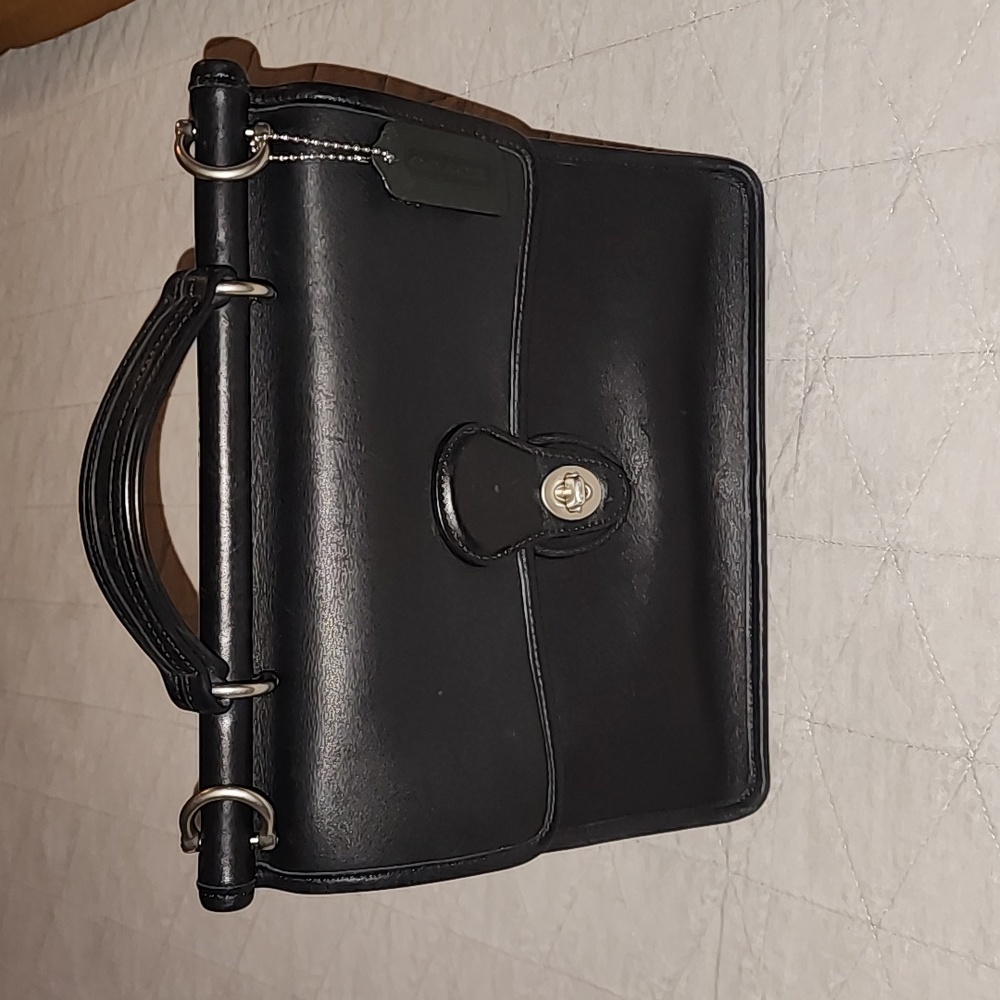 COACH~willis~CROSSBODY BAG~Black Leather~Silver